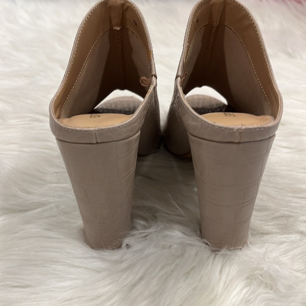Express Slide Heels - Picture 3 of 9